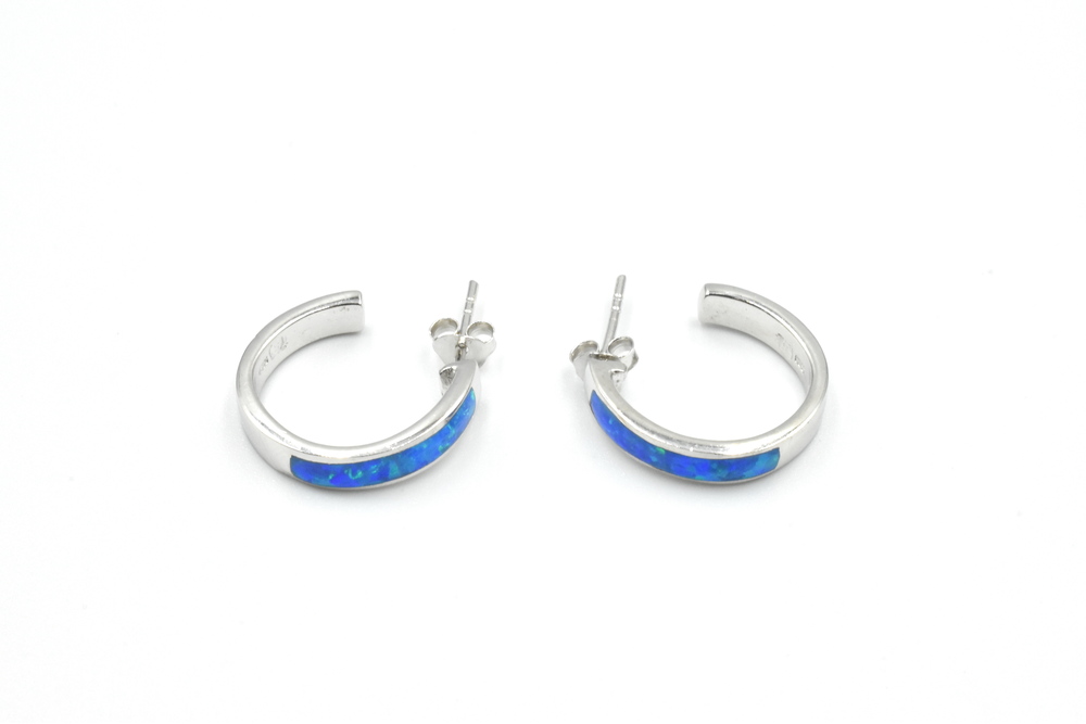 silver earrings with opal 