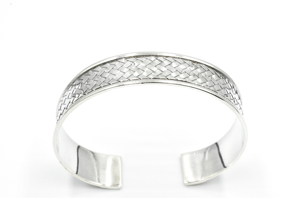 silver bracelet 