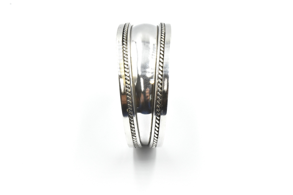 silver bracelet 