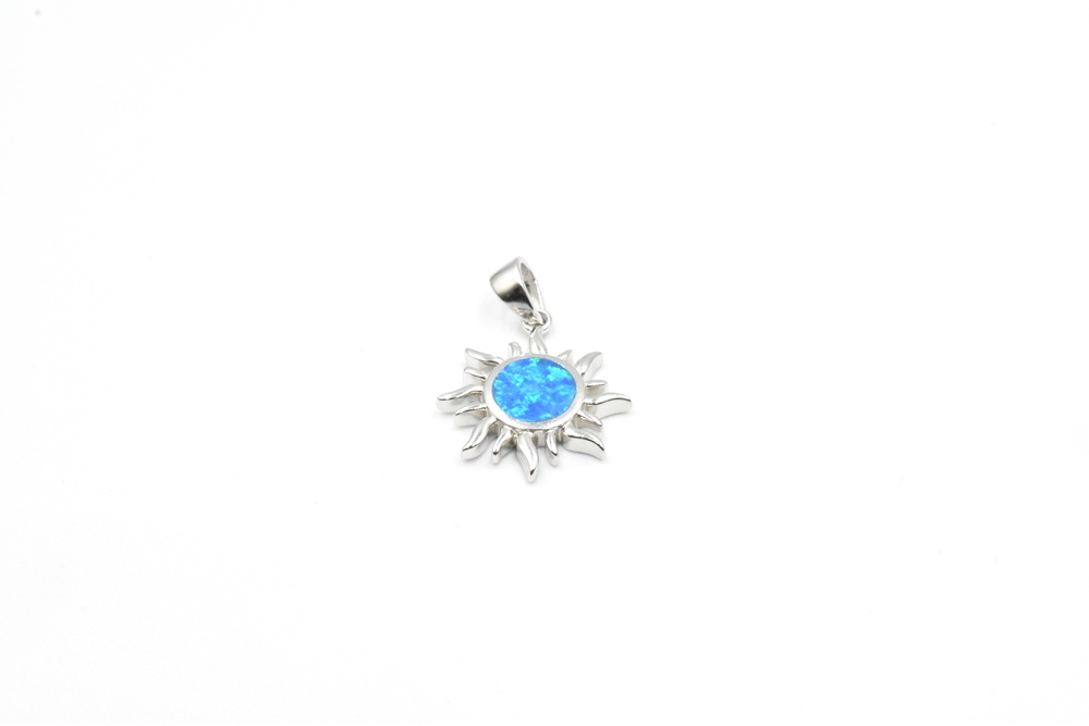 silver pendant 