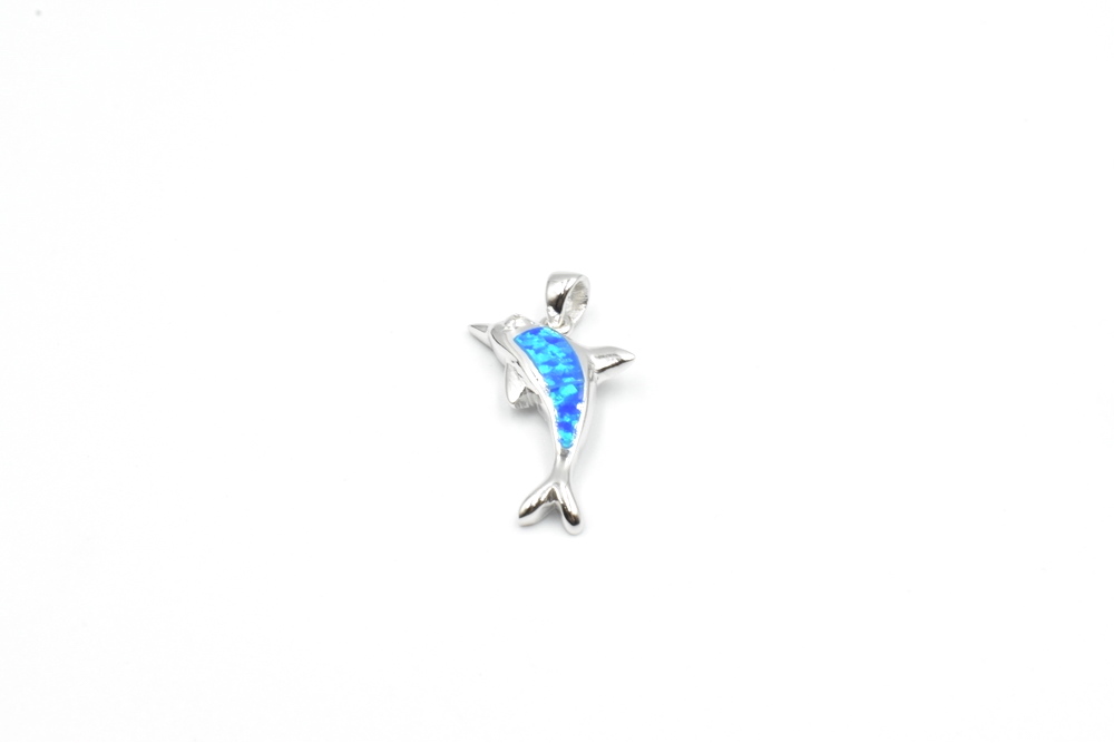 silver pendant 