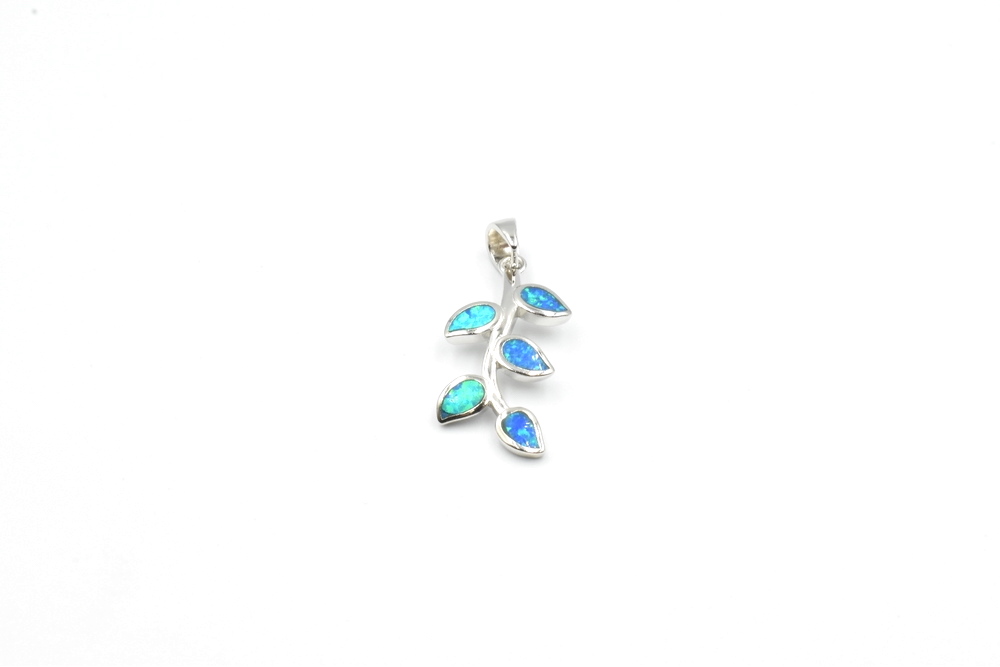 silver pendant 