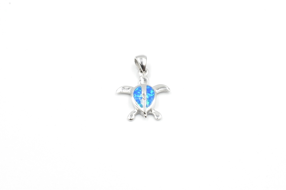 silver pendant 