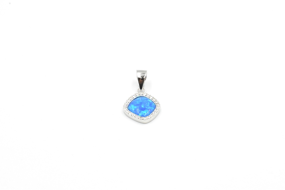 silver pendant 