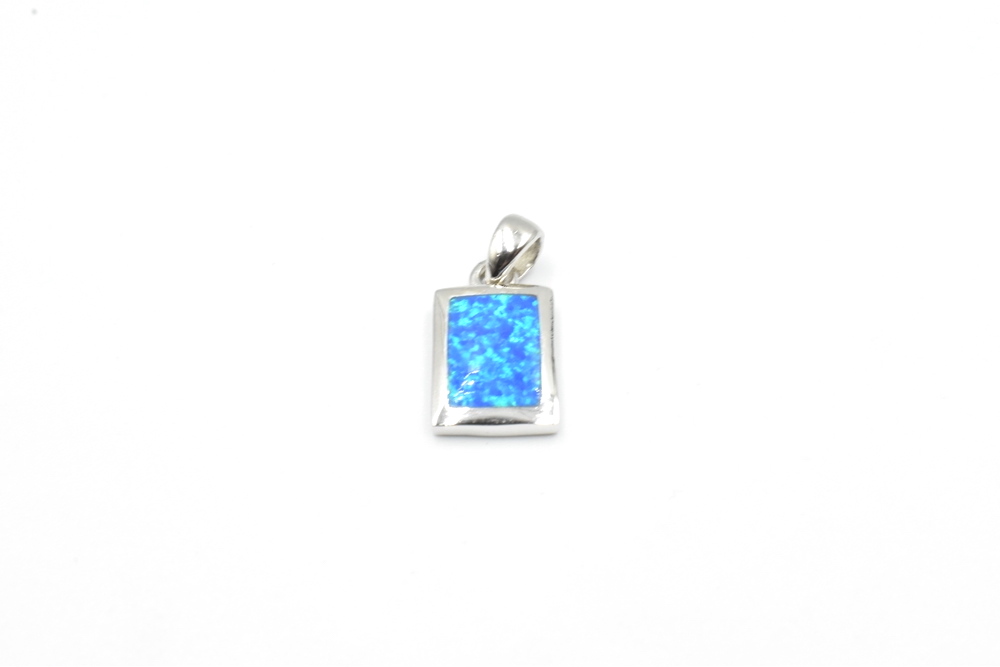silver pendant 