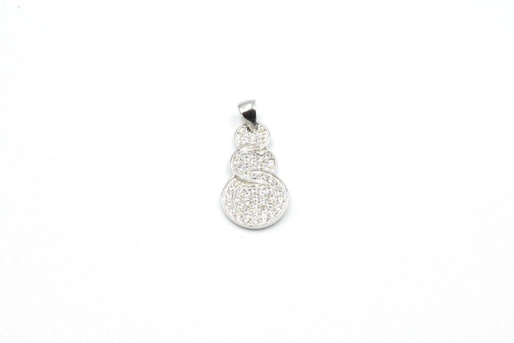 silver pendant 