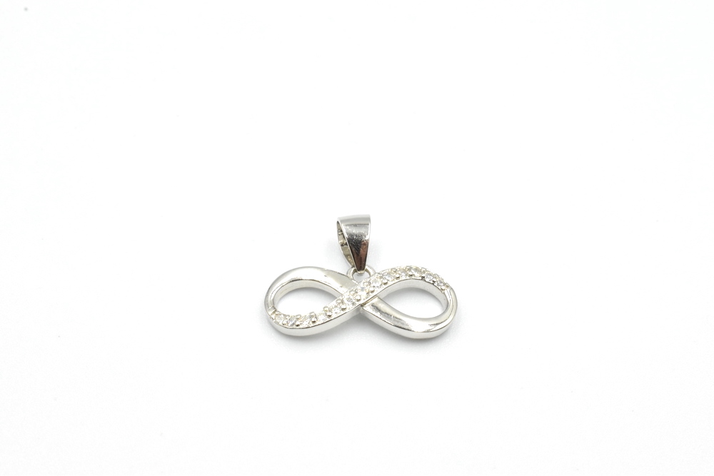 silver pendant 