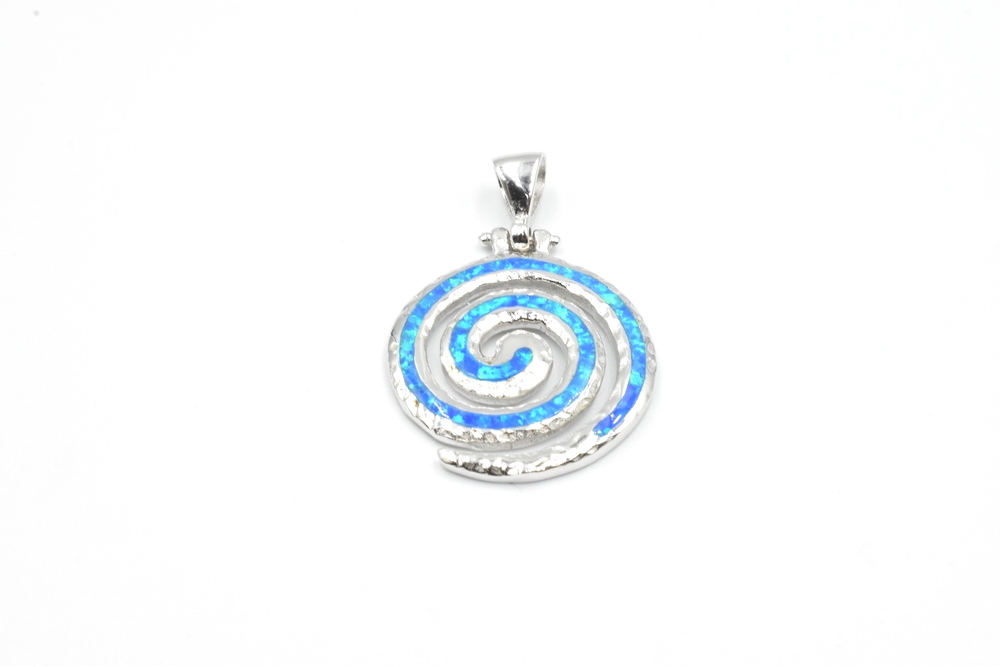 silver pendant 