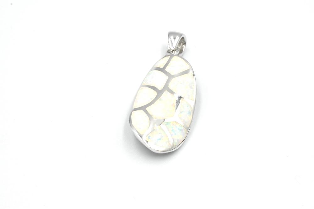 silver pendant 