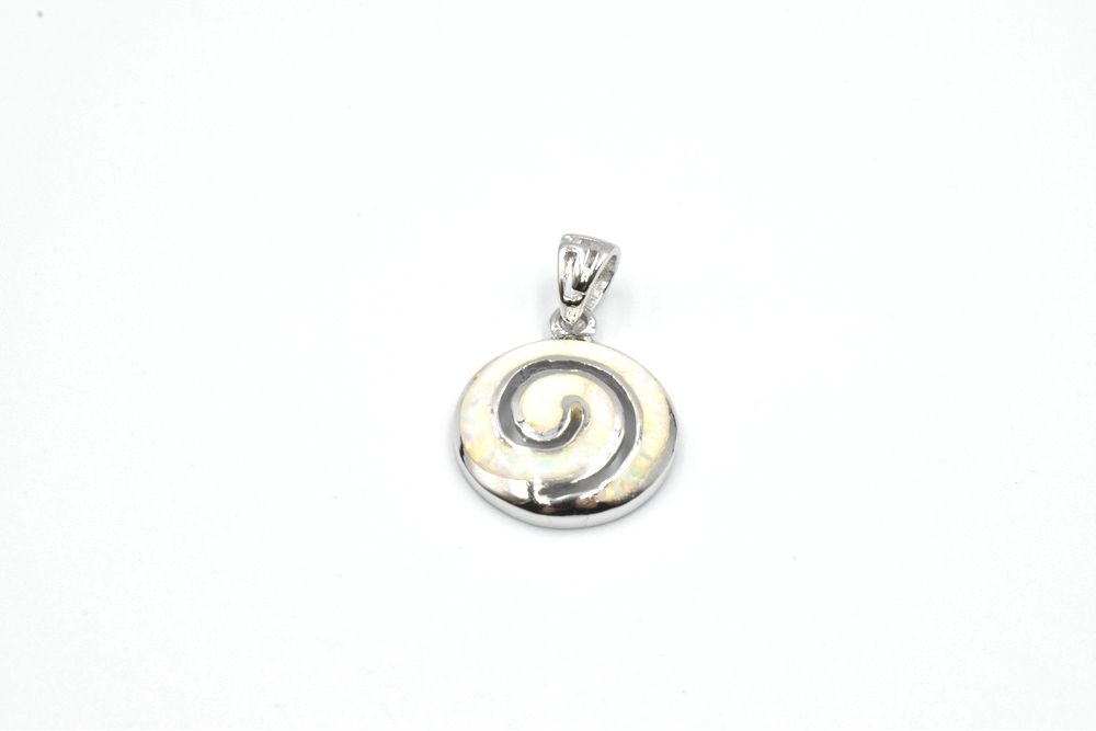 silver pendant 