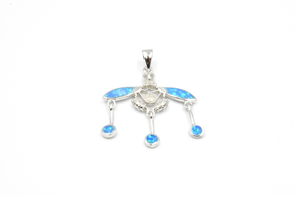 silver pendant 