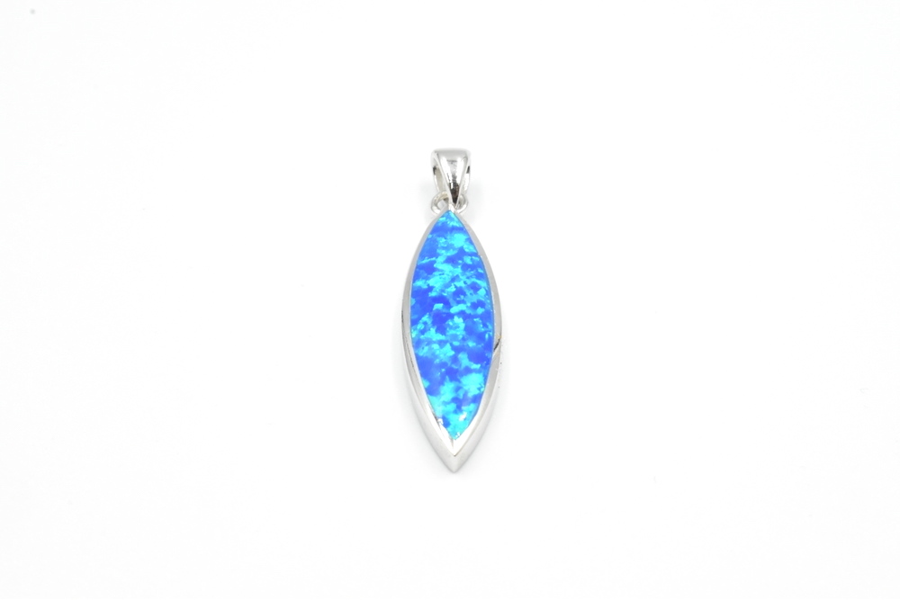 silver pendant 