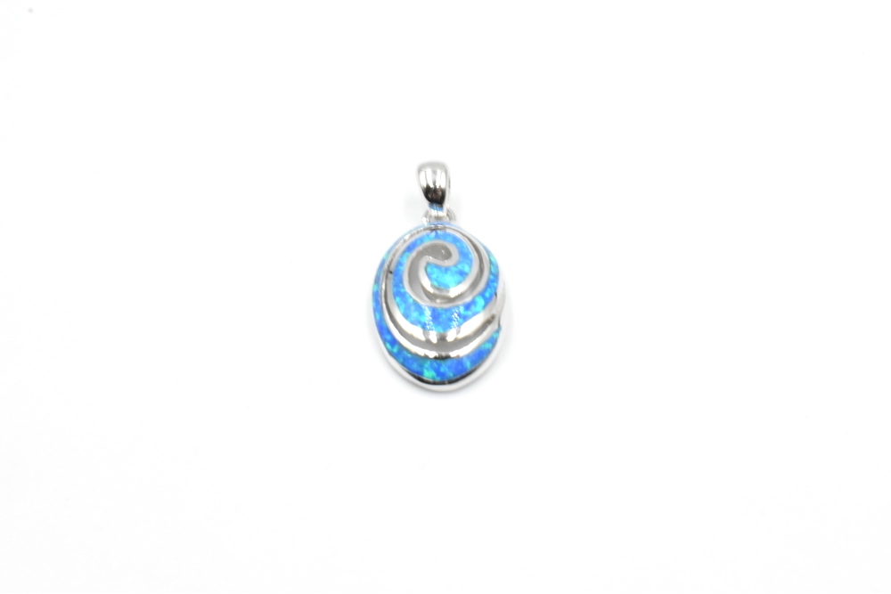 silver pendant 