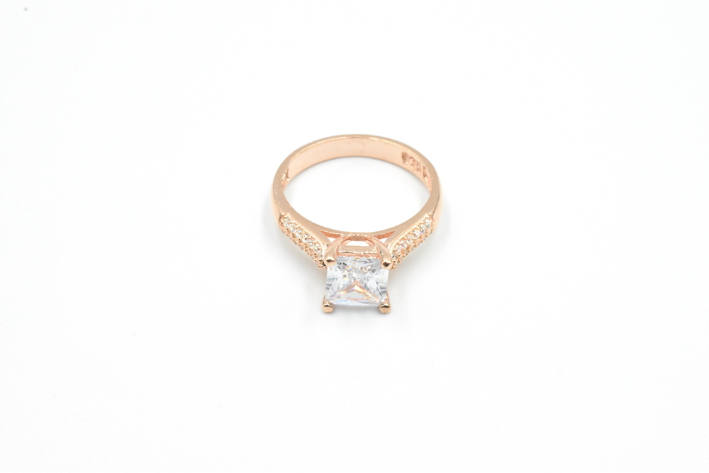 pink gold ring 